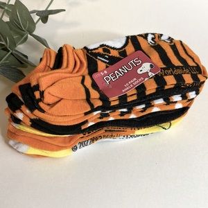 10 pairs Snoopy Peanuts socks NWT! Halloween designs